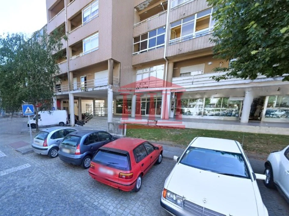 Loja para Venda em Arcozelo Foto 7