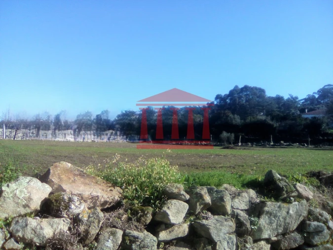 Terreno para Venda em Creixomil e Mariz Foto 1