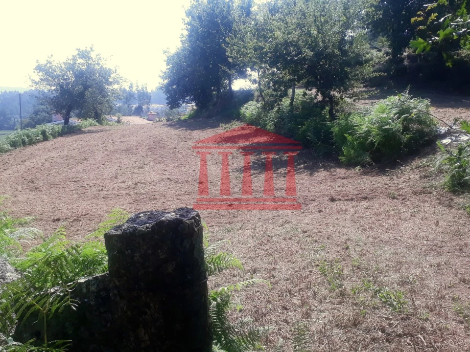 Terreno para Venda em Gamil e Midões Foto 1