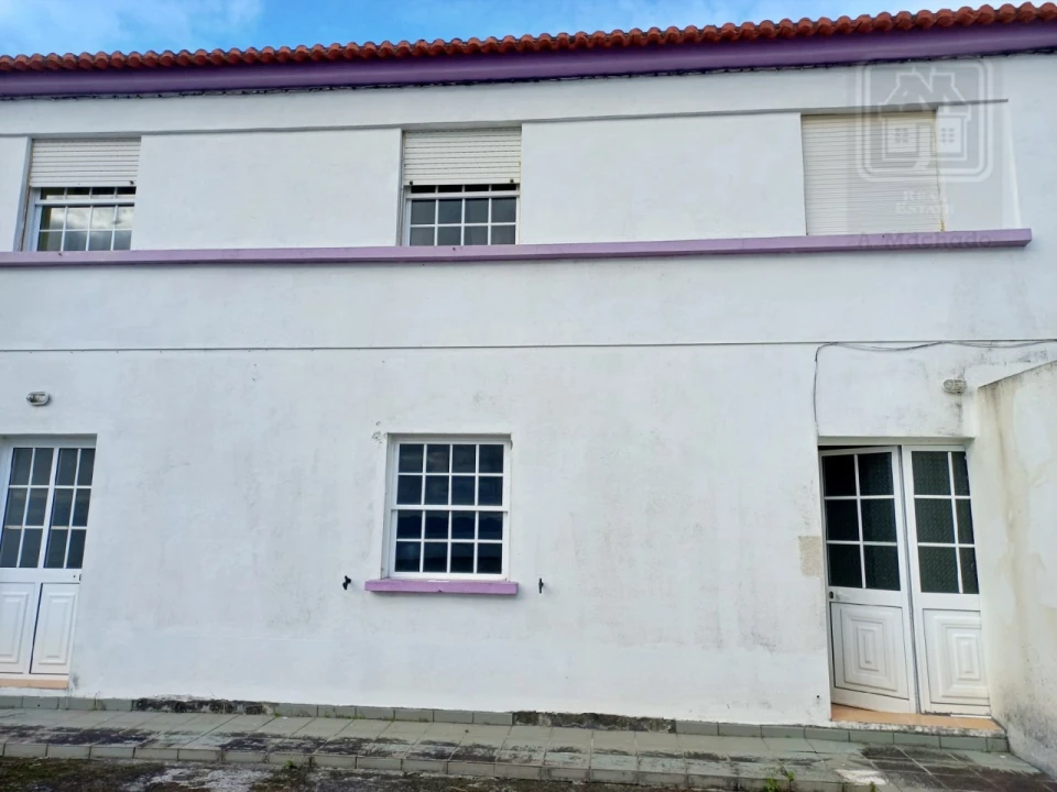 Apartamento T1 para Venda em Calheta Foto 2