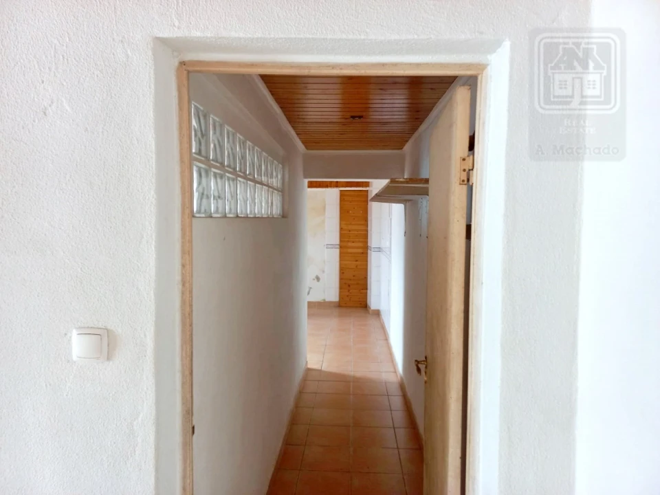 Apartamento T1 para Venda em Calheta Foto 7