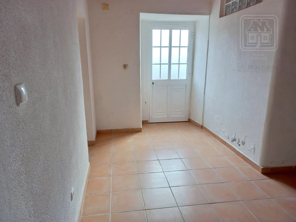 Apartamento T1 para Venda em Calheta Foto 9