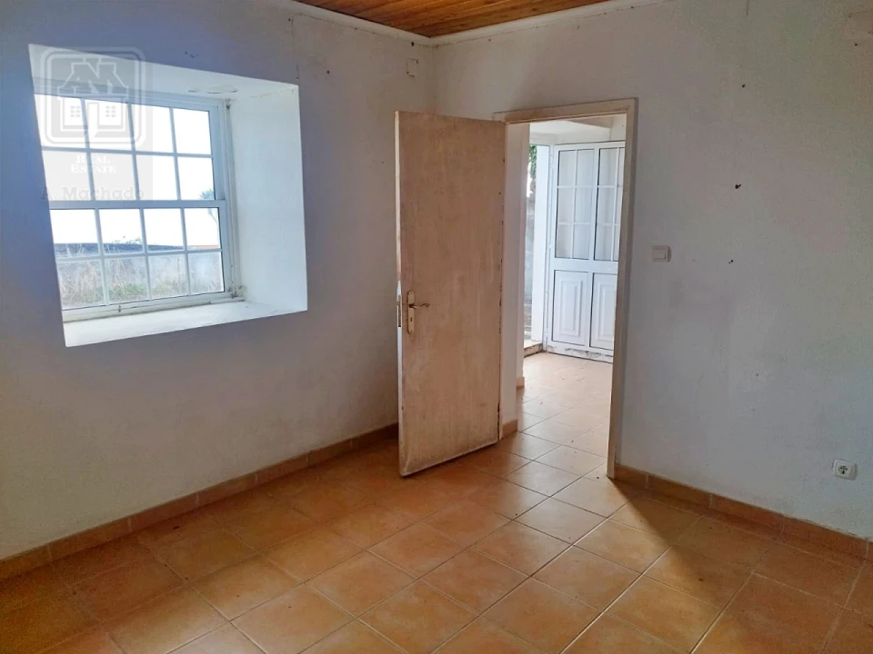 Apartamento T1 para Venda em Calheta Foto 12