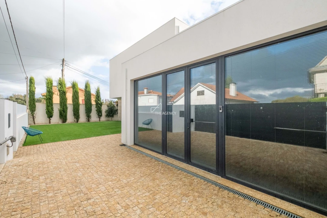 Moradia T7 para Venda em Meixomil Foto 3