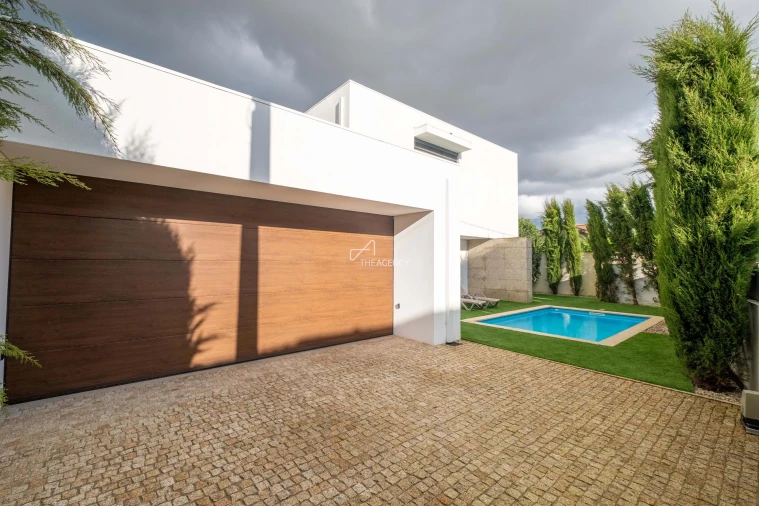 Moradia T7 para Venda em Meixomil Foto 20