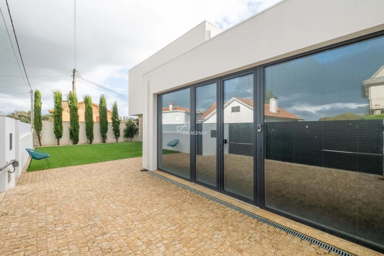 Moradia T7 para Venda em Meixomil Foto 3