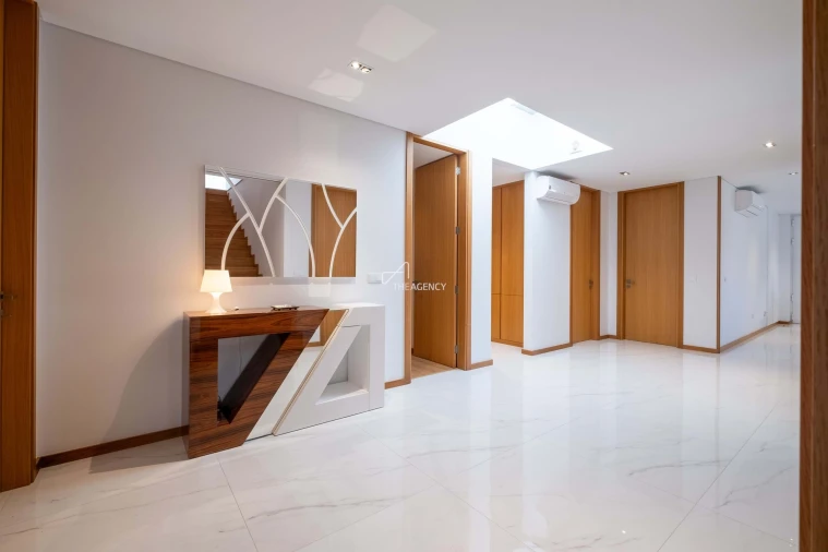 Moradia T7 para Venda em Meixomil Foto 15