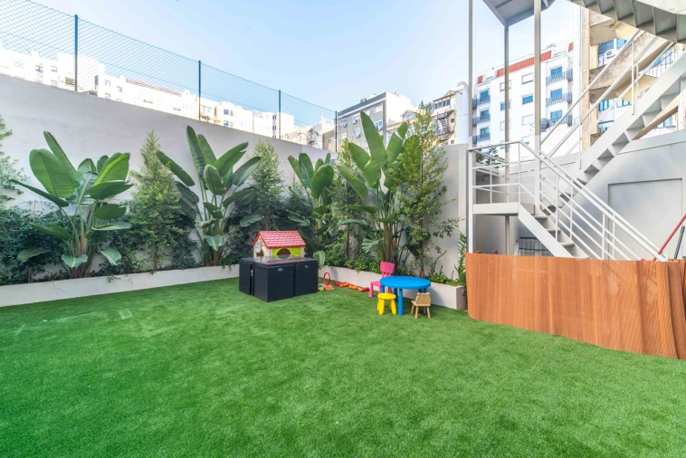 Apartamento T5 para Venda em Avenidas Novas Foto 15