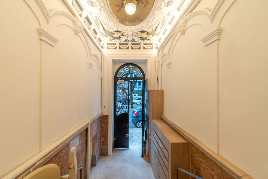 Apartamento T5 para Venda em Avenidas Novas Foto 57