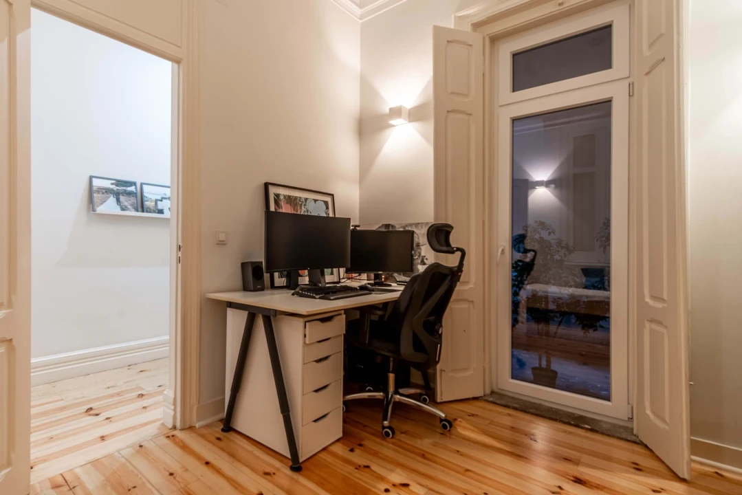 Apartamento T5 para Venda em Avenidas Novas Foto 43