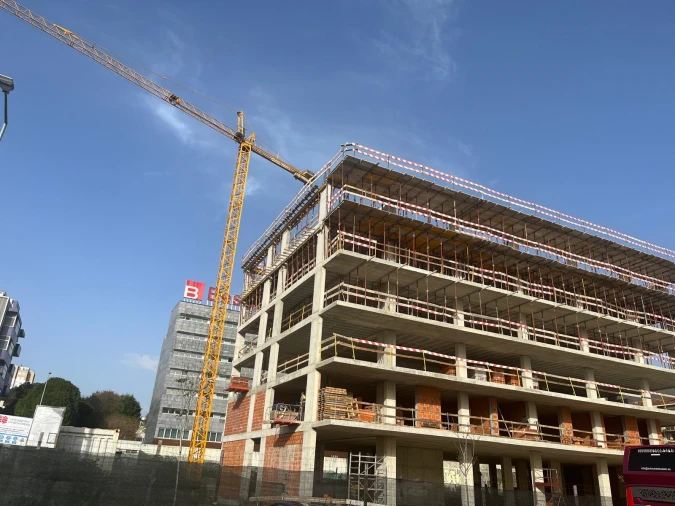 Apartamento T4 para Venda em Lordelo do Ouro e Massarelos Foto 6