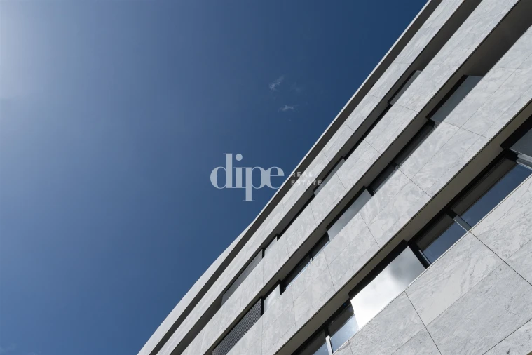 Apartamento T1 para Arrendamento em Oliveira, São Paio e São Sebastião Foto 21