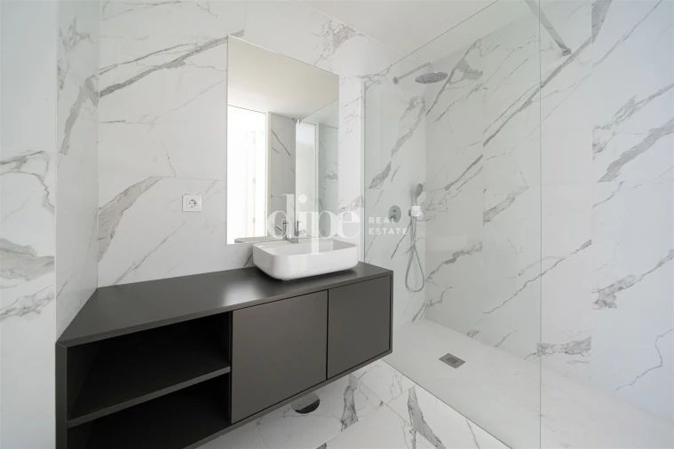 Apartamento T1 para Arrendamento em Oliveira, São Paio e São Sebastião Foto 12