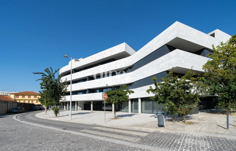 Apartamento T1 para Arrendamento em Oliveira, São Paio e São Sebastião Foto 20