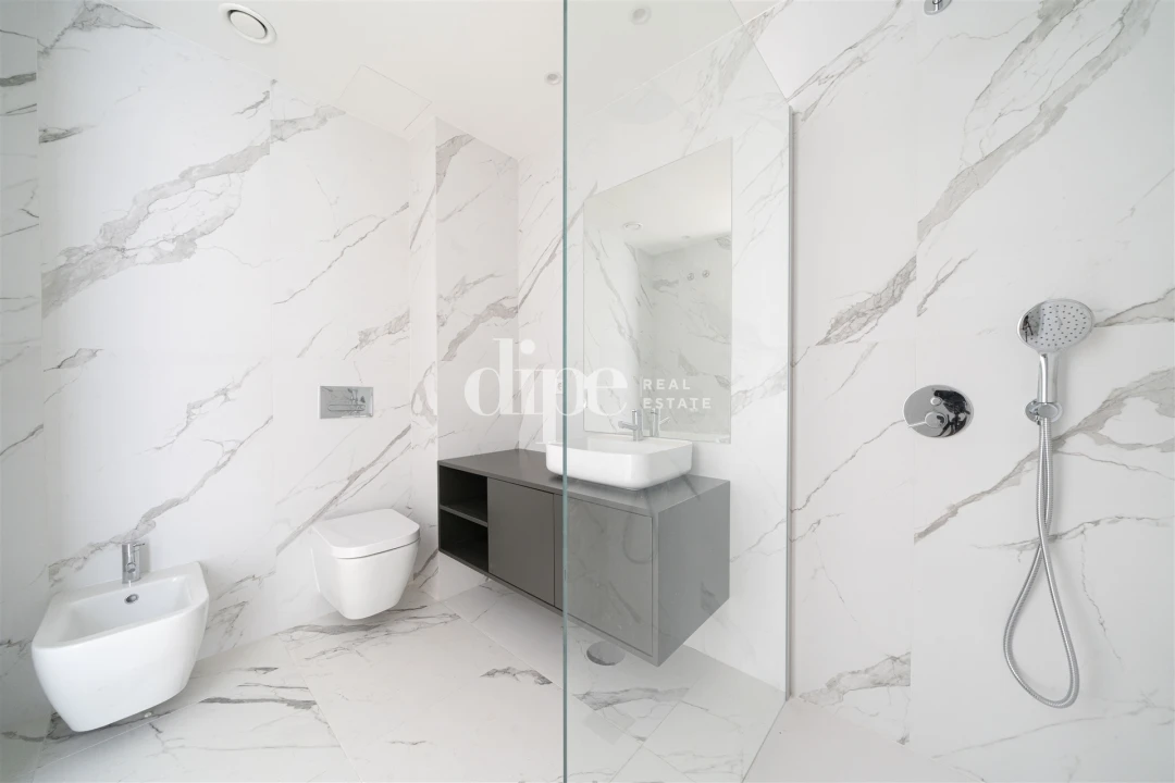 Apartamento T1 para Arrendamento em Oliveira, São Paio e São Sebastião Foto 11