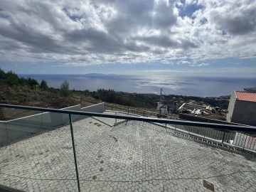 Moradia T3 para Venda em Santa Cruz