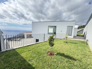 Moradia T3 para Venda em Santa Cruz