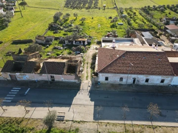 Moradia T9 para Venda em Entradas