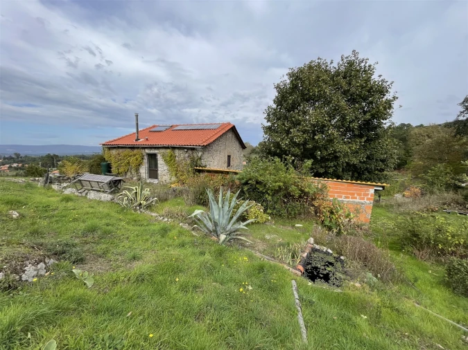 Quinta T2 para Venda em Aldeias e Mangualde da Serra Foto 2