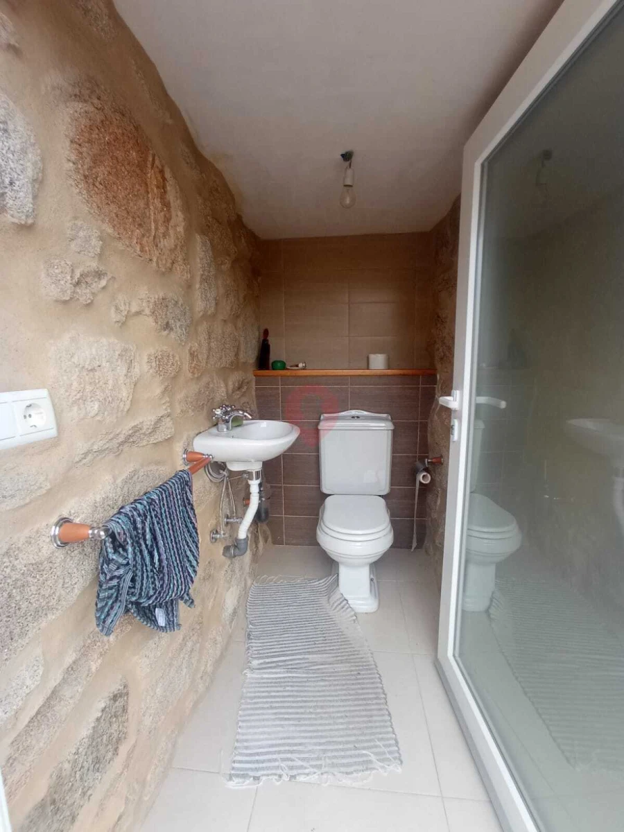 Moradia T3 para Venda em Tangil Foto 8