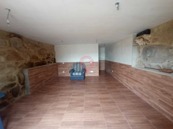 Moradia T3 para Venda em Tangil Foto 9