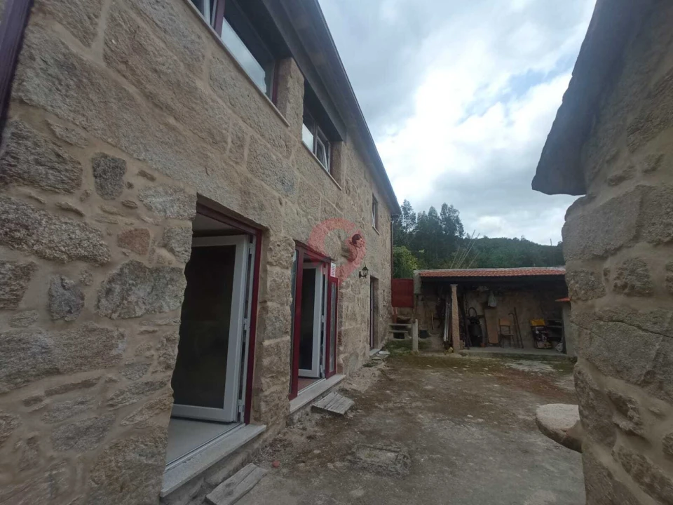 Moradia T3 para Venda em Tangil Foto 11