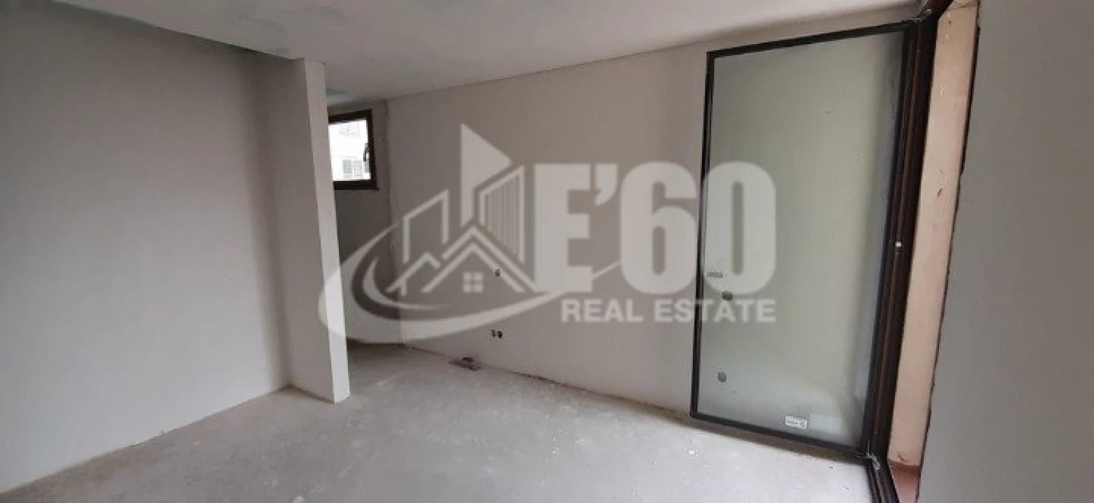 Moradia T4 para Venda em São Felix da Marinha Foto 13