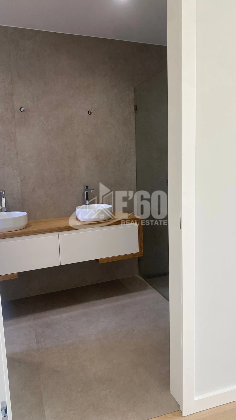 Moradia T4 para Venda em São Felix da Marinha Foto 20