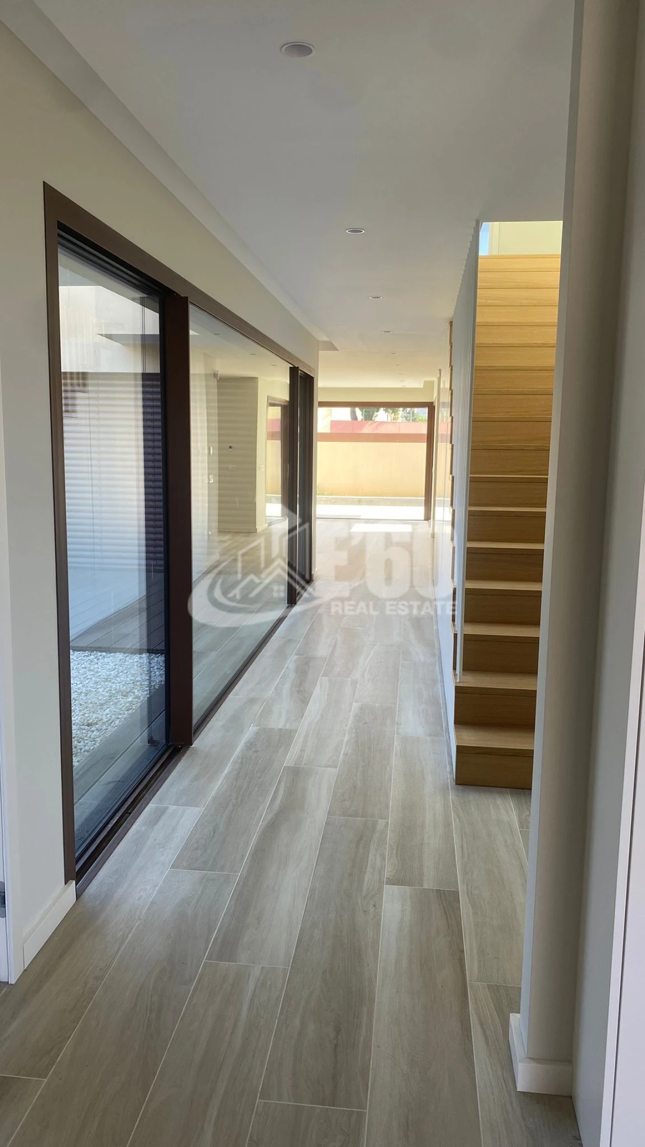Moradia T4 para Venda em São Felix da Marinha Foto 7