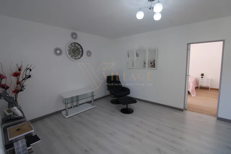 Moradia T4 para Venda em Covas Foto 11