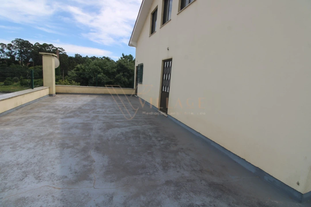 Moradia T5 para Venda em Campos e Vila Meã Foto 11