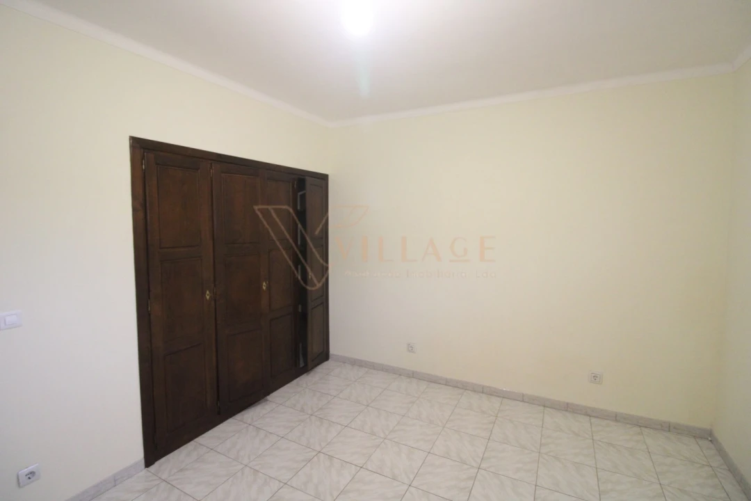 Moradia T5 para Venda em Campos e Vila Meã Foto 27