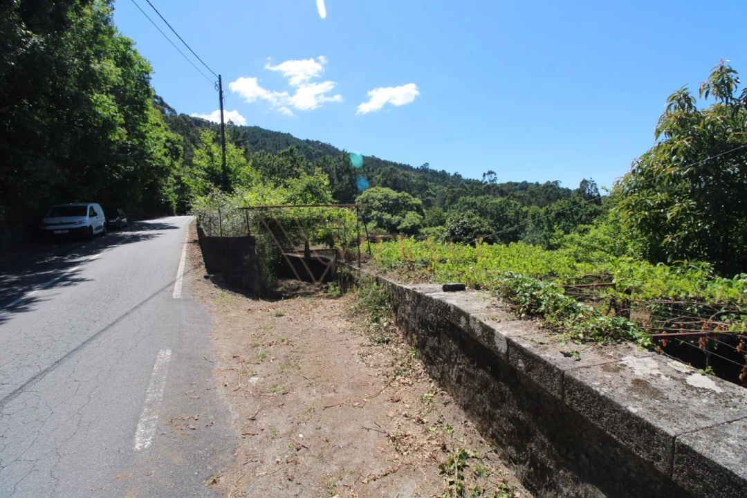 Moradia T4 para Venda em Covas Foto 9