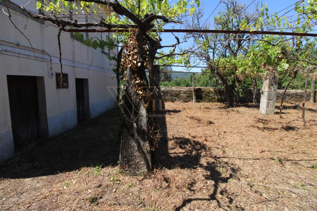 Moradia T4 para Venda em Covas Foto 12