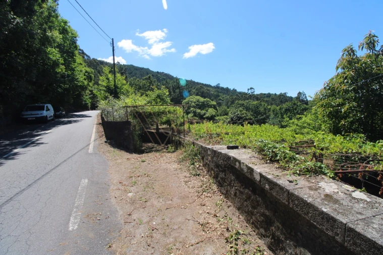 Moradia T4 para Venda em Covas Foto 9