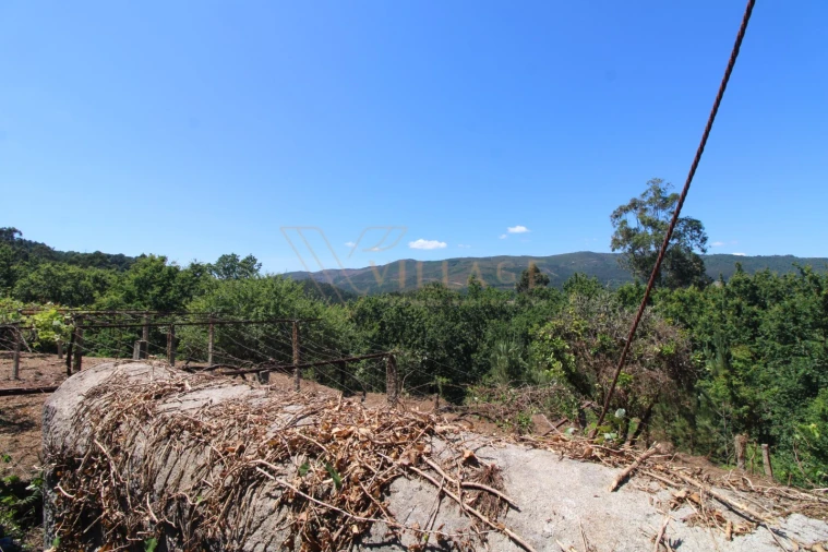 Moradia T4 para Venda em Covas Foto 11