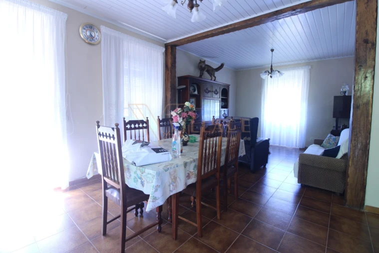 Moradia T4 para Venda em Covas Foto 38