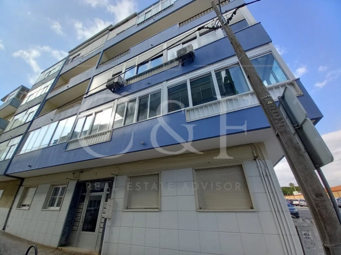 Apartamento T4 para Venda em Laranjeiro e Feijó Foto 38