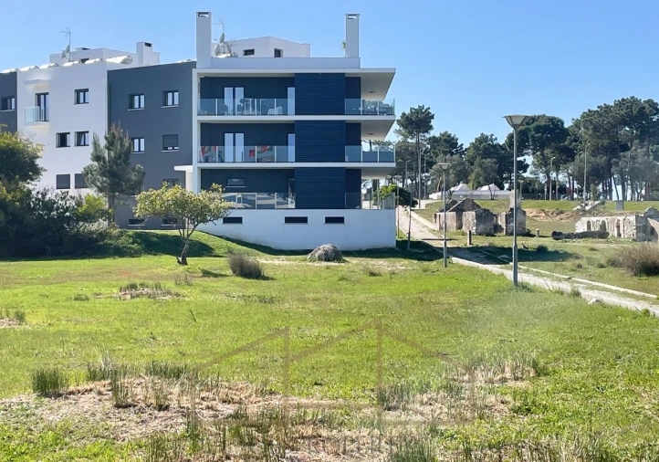 Terreno para Venda em Sesimbra (Castelo) Foto 4