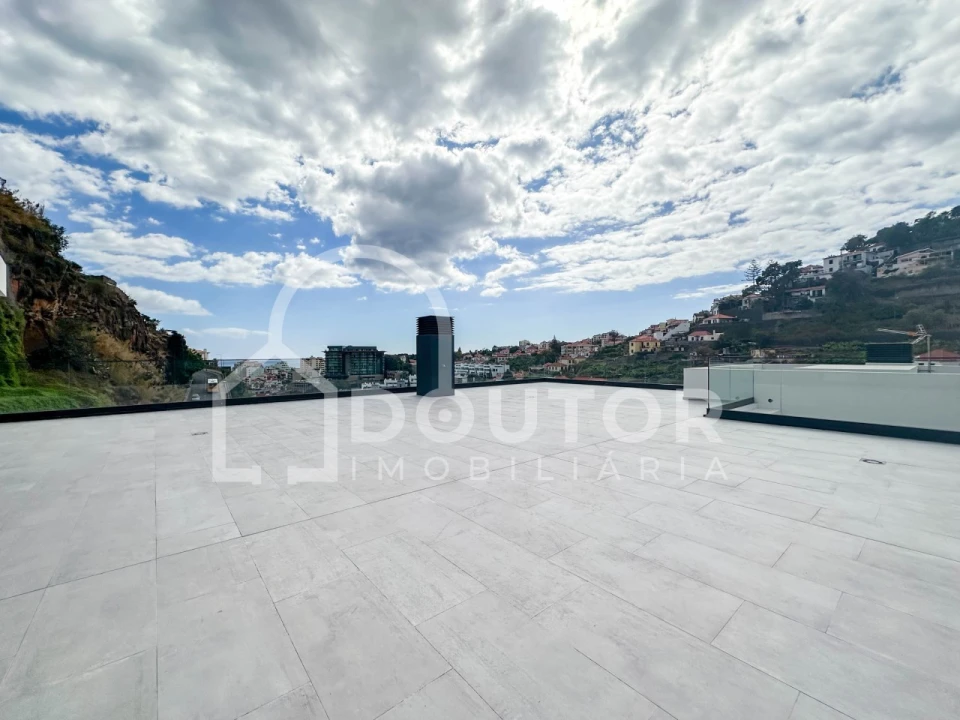 Apartamento T6 para Venda em Funchal (São Pedro) Foto 5