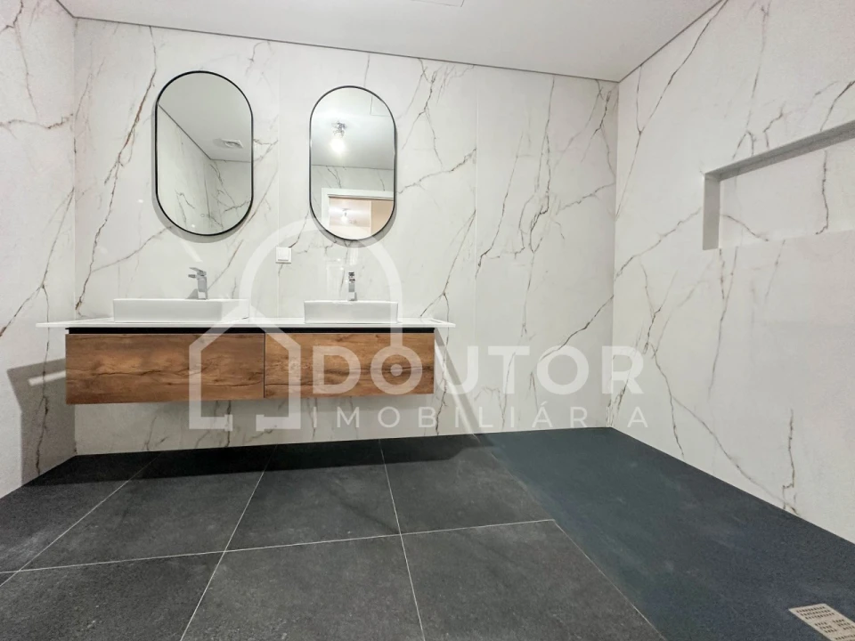 Apartamento T6 para Venda em Funchal (São Pedro) Foto 24