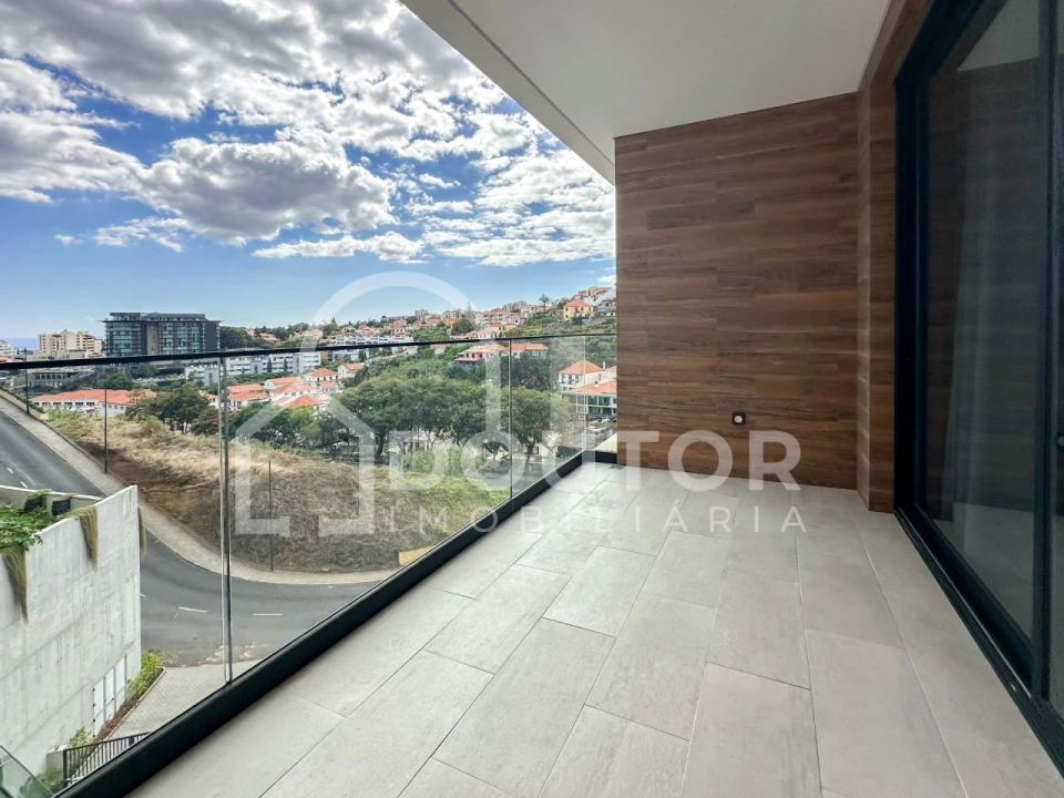 Apartamento T6 para Venda em Funchal (São Pedro) Foto 32