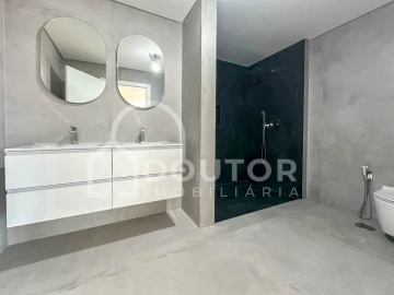 Apartamento T6 para Venda em Funchal (São Pedro)