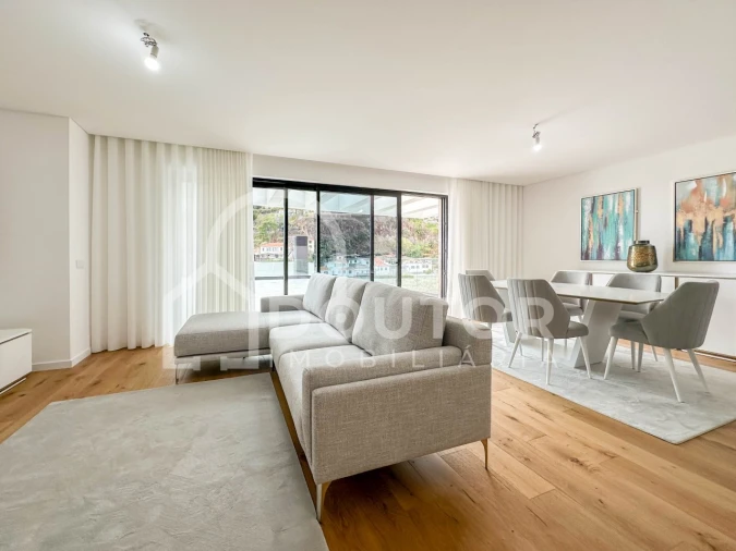Apartamento T6 para Venda em Funchal (São Pedro) Foto 10