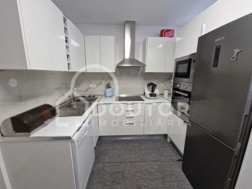 Moradia T3 para Venda em Funchal (Santa Maria Maior)