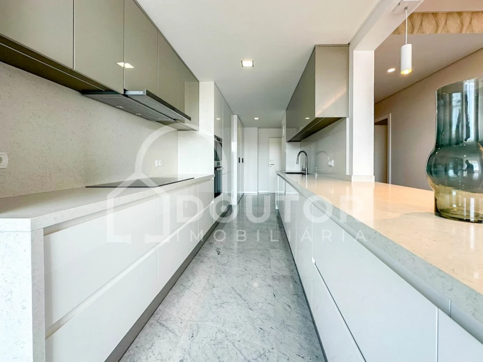 Apartamento T4 para Venda em Funchal (Se) Foto 8