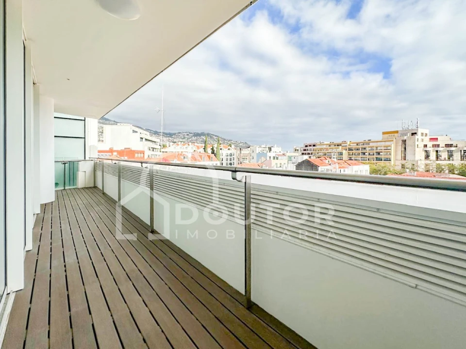 Apartamento T4 para Venda em Funchal (Se) Foto 10