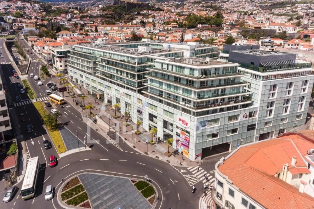 Apartamento T4 para Venda em Funchal (Se) Foto 16