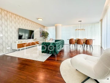 Apartamento T4 para Venda em Funchal (Se)