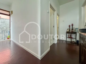 Moradia T3 para Venda em Funchal (Santa Maria Maior)